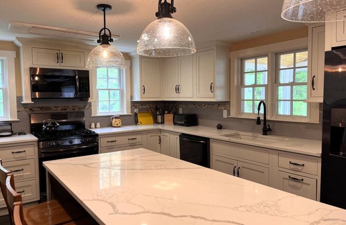 West Barnstable House | BRAND NEW LISTING! 3BD Renovated Farmhouse Overlooking Harvest Moon Farms. Close to Barnstable Village, Millway Beach and Barnstable Harbor.