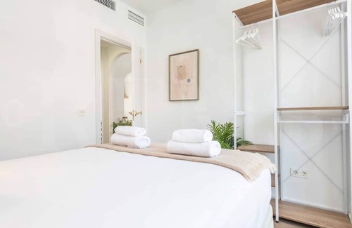 Perchel Sur Apartment | NEW Chic quiet apartment near the center by REMS