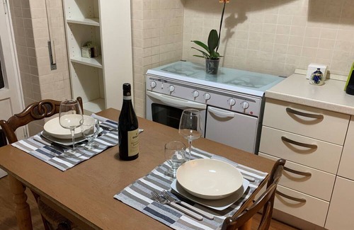 Quartiere XV Della Vittoria Apartment | Apartment 'Casetta In Centro' with Balcony, Wi-Fi and Air Conditioning