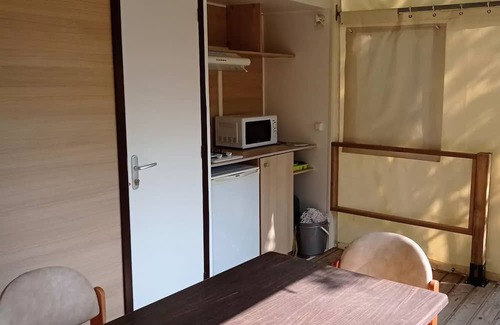 Belloc House | Camping le Roc del Rey* - Canvas mobile home without toilets (arrival Saturday in high season) 4 people