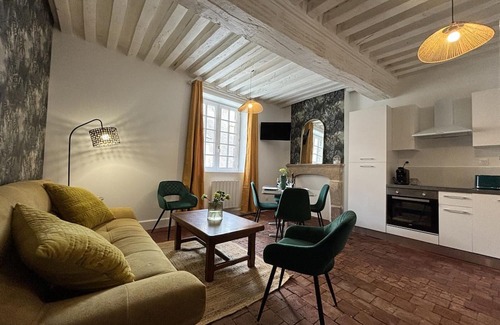 Moulins Apartment | Apartment Moulins, 2 bedrooms, 4 persons