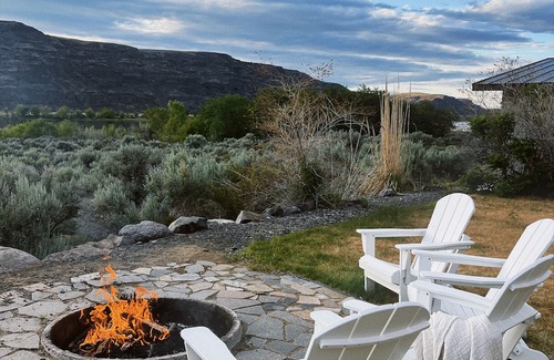 Quincy House | Waterfront retreat on the Columbia River, 10 minutes from The Gorge Amphitheater