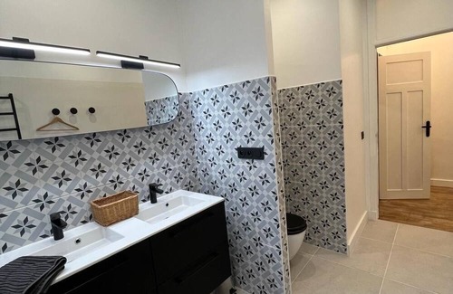 Poincare - Foch - Anatole France - Croix de Bourgogne Apartment | appartement familial pour 6 personnes