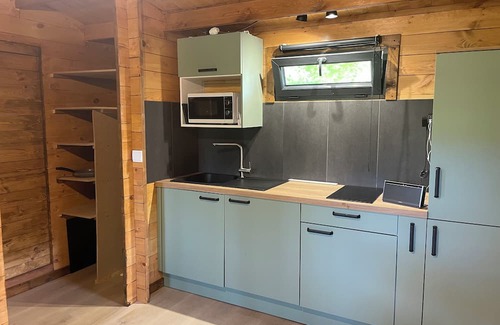 Parigne-lʼEveque Ski Chalet | Chalet 4 Personnes sur un Terrain de 16 000 m2 Arboré