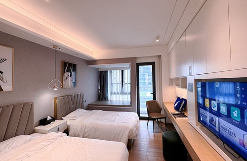 Shajing Apartment | Convention Studio - 5 min walking to SZ Convention Centre