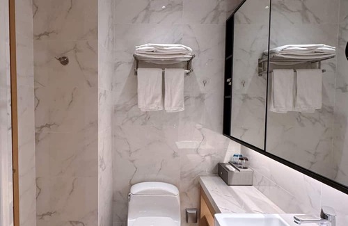 Shajing Apartment | Convention Studio - 5 min walking to SZ Convention Centre