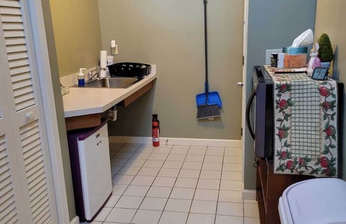 Cheshire Apartment | Cozy & Private Studio Suite