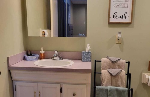 Cheshire Apartment | Cozy & Private Studio Suite