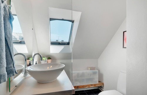 Christianshavn Apartment | Waterfront Penthouse apartment -1400ft2