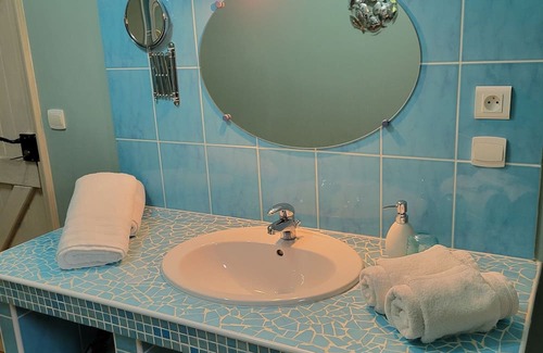 Bruniquel House | Le Flacon de la Verrouille, Bloom Bed & Breakfast Avec Piscine