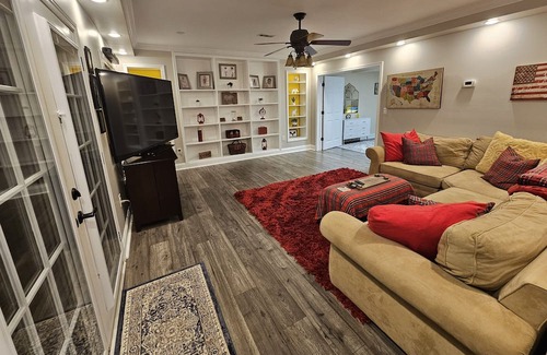Mooresville House | Lake View, Community Dock and Pool next door, Kayaks, Sleeps 12, boating options