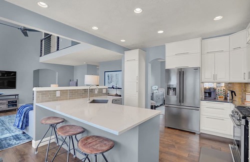 Gleneagle House | Gleneagle's Nest: Luxury Home with VIEWS of USAFA & Pikes Peak!