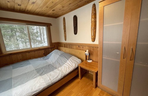 Madawaska Valley Cottage | Relax in Canadian Nature in our 2 bedroom Cottage on Long Lake