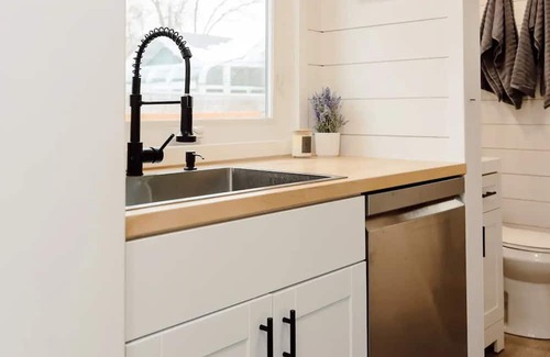 West Central House | Tiny House - Centrally Located