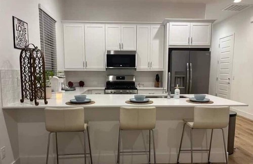 Laveen Village Apartment | Beautiful Casita with Mountain Views. 15 to 20 min from the airport