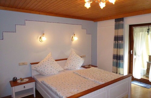 Lindberg Apartment | Holiday apartment with a swimming pool