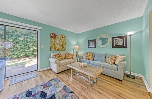 Destin House | Townhome w Pvt Beach access & free 2 chair set up