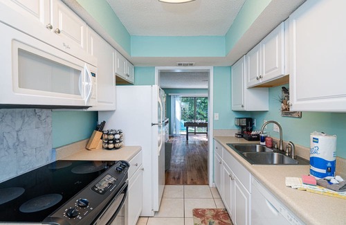 Destin House | Townhome w Pvt Beach access & free 2 chair set up