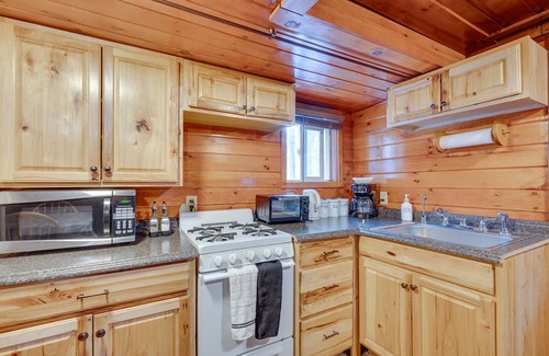 Weirs Beach Cabin | Laconia Cabin w/Grill: 2 Mi to Weirs Beach!