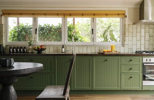Clunes Cottage | The Honey Barn. Wabi-Sabi Cottage with Byron Hinterland view.