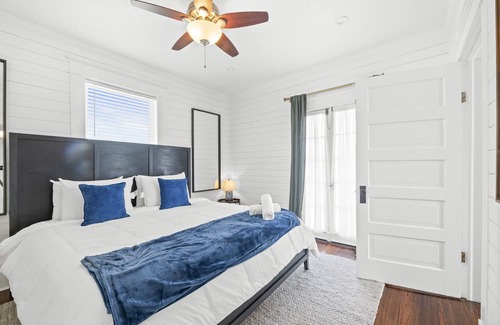 Near East Side House | Minutes Away from Riverwalk & Alamo! Beautiful Home w/ Hot Tub & Fire Pit