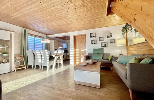 Hasselfelde House | Lucky piece of modern retreat