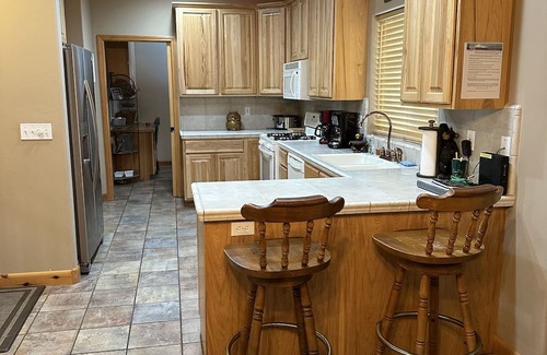 Susanville House | BEAUTIFUL LAKE VIEW IN LARGE 2600 sq ft CABIN IN LAKE ALMANOR COUNTRY CLUB