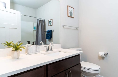 West Dundee Apartment | Corporate Housing by MGM