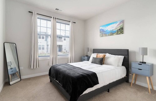 West Dundee Apartment | Corporate Housing by MGM