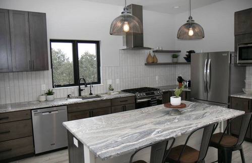 Nathrop House | Canyon Viewhouse - Private residence with relaxing hot tub