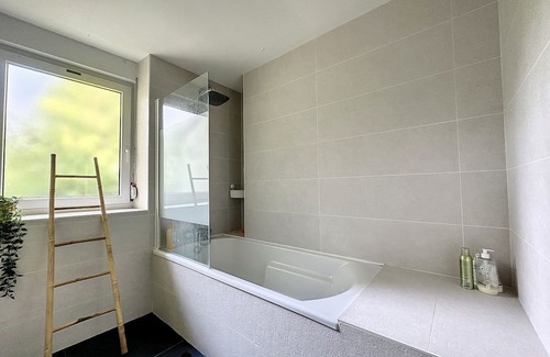 Saint-Ave Apartment | Appartement Familial