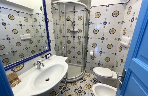 Santa Marina Salina House | Casa Segreto, on the tourist port of Salina