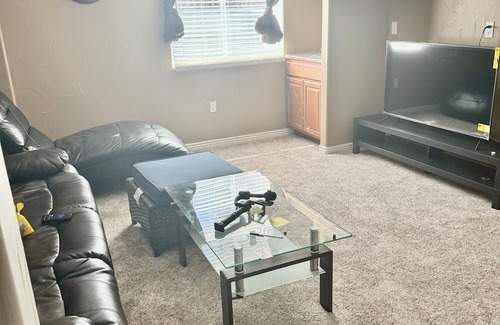 Stonegate House | Huge basement 1 bedroom 1 bathroom with private small kitchen.Selft entry