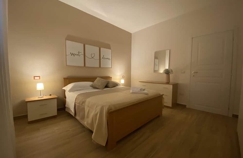 Castelbuono Villa | Villa ampia e accogliente con uliveto in borgo mediievale