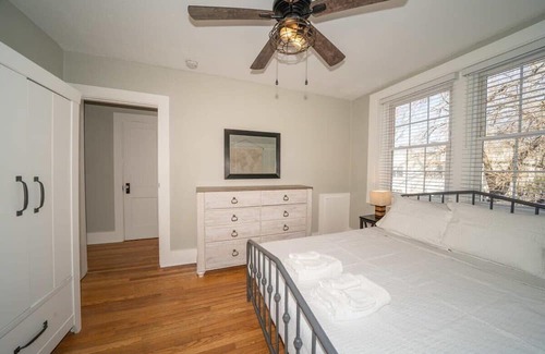 Ghent Apartment | Colley Manor - Washington Suite