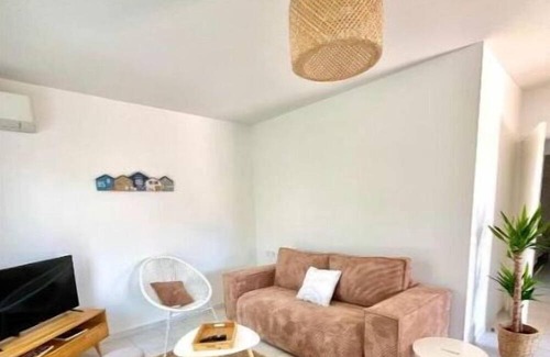 Loupian House | Charmante Maison de Plain-pied Avec Terrasse et Jardin