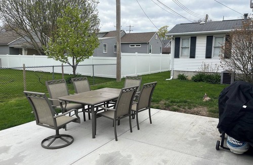 Port Clinton Cottage | New Construction ! With the beach and park out your front door