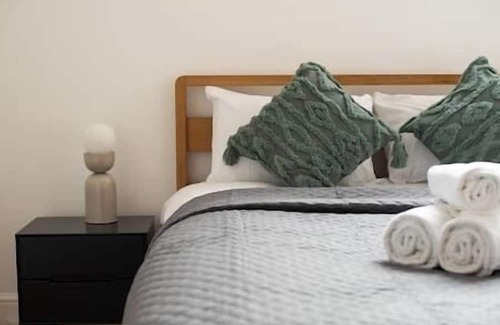 De Beauvoir Apartment | Trendy East London Flat (SH11)