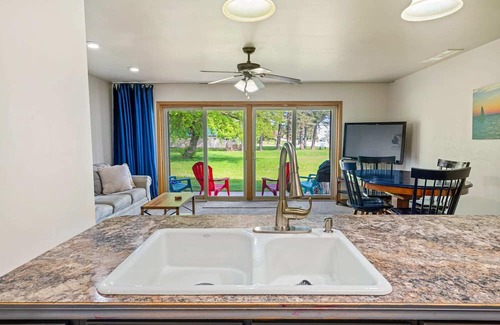 East Jordan House | 🌼 South Arm Retreats: 2BDR Lakeview Townhome ➠ #2