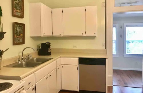North Chattanooga House | North Chatt 2BD/2BA Charm & Convenience