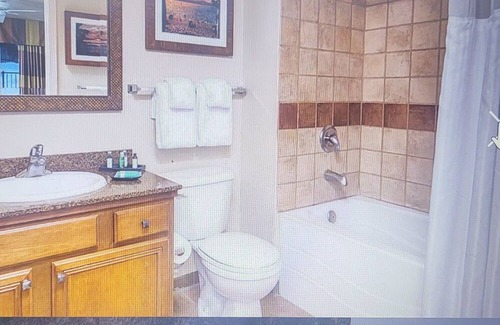Round Hill Village Apartment | Cozy 1-bedroom apartment with WiFi and fitness room in lovely Zephyr Cove