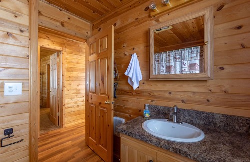 Island Park Cabin | KABINO: NEW! Hot Tub Fire Pit Trails Yellowstone WiFi