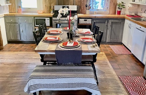 Sparrow Bush Cabin | The Castros Cabin. Sparrow bush