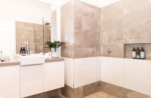 Arakan House | 4BR Cottage 2 New Listing