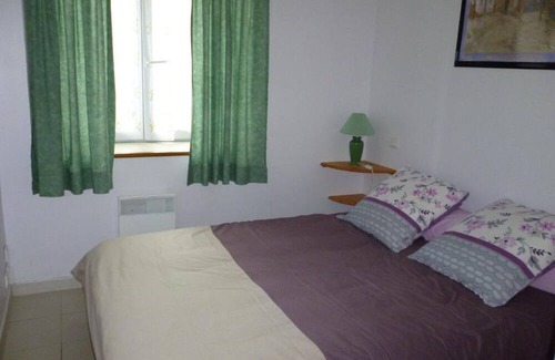 Garlan House | Cottage 'Gite Les Epis' with Shared Terrace and Wi-Fi