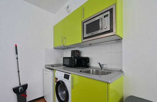 Aiguerelles Apartment | Cosy flat close to the beaches and city centre
