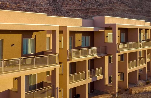 Moab Resort | Easter Jeep Safari Amazing Resort Close to all the Activities with all amenities