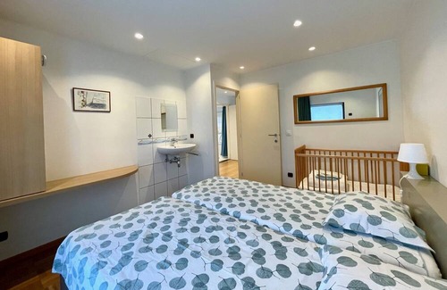 Oostduinkerke Villa | Omaar: Holiday villa for 7 on the dunes