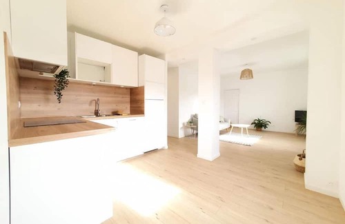 Sainte-Anne - Zone portuaire Apartment | Appartement Paisible et Confortable - Centre, Bord de Loire et Proche Tramway