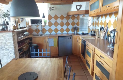 Orsan House | Maison en Pierre Proche D'avignon, D'uzès et D'orange